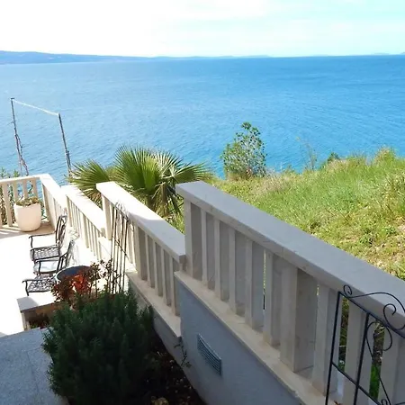 Seafront Nemira Omiš